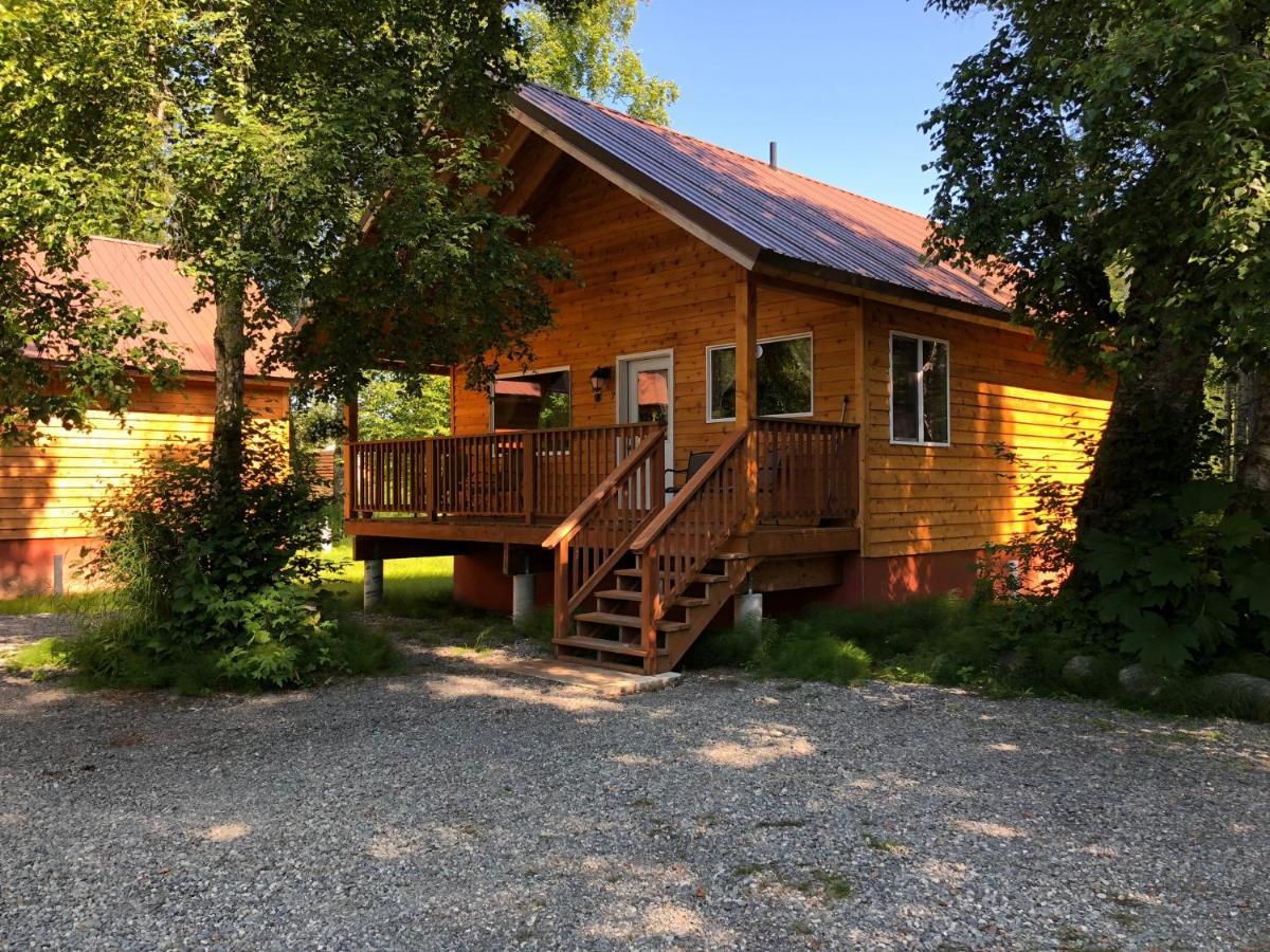 Susitna River Lodging, Backwoods Cabins Талкитна Екстериор снимка