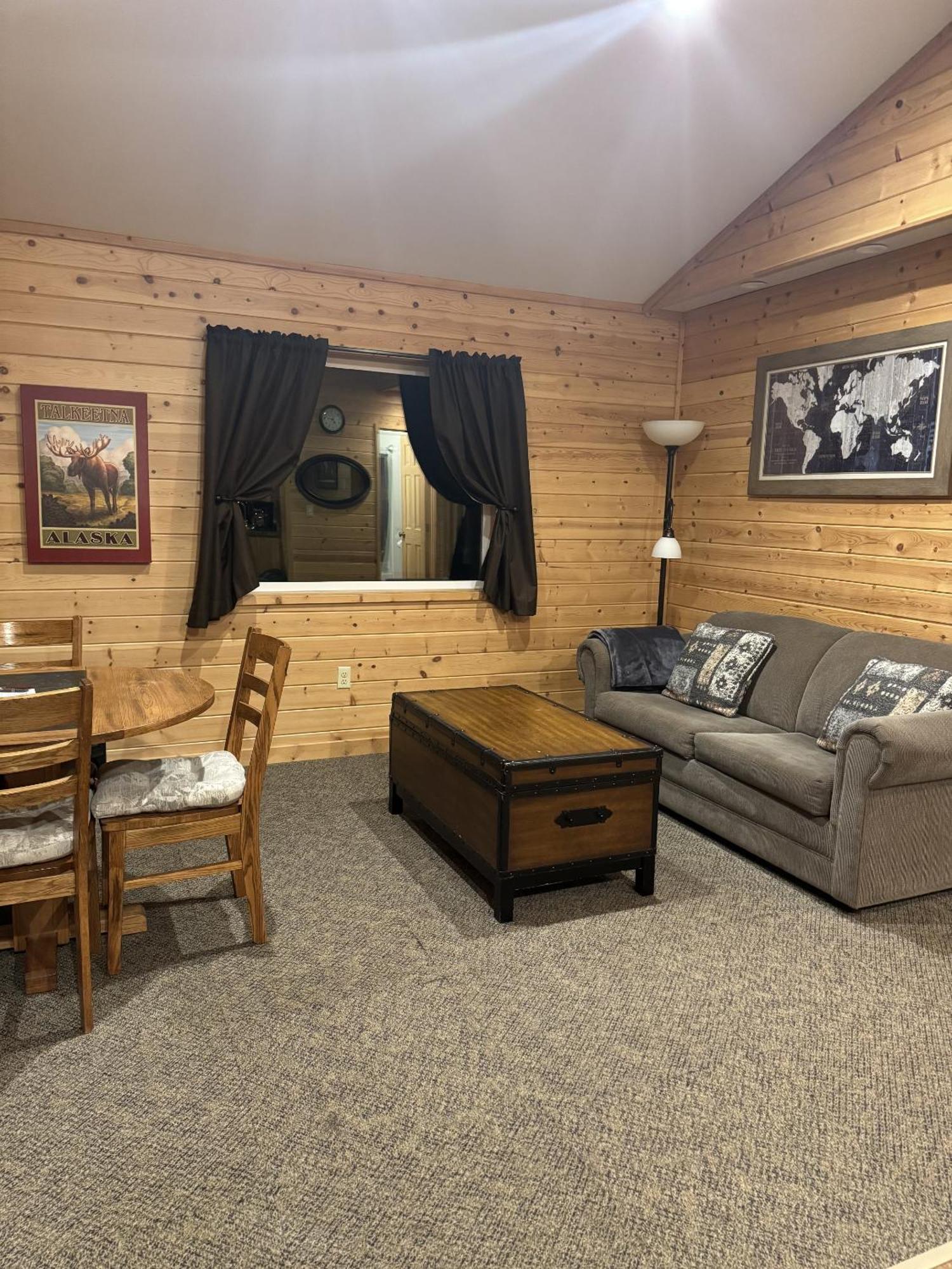 Susitna River Lodging, Backwoods Cabins Талкитна Екстериор снимка
